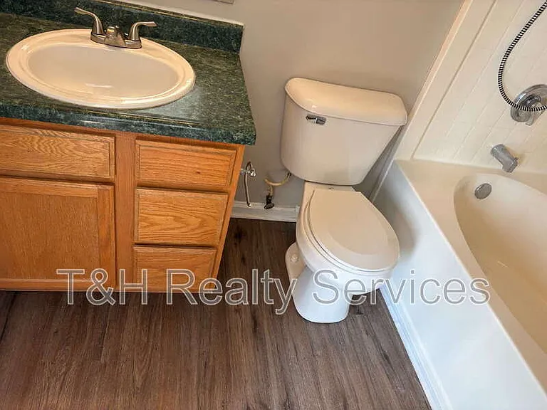 6682 Dunsdin Dr — Photo 22