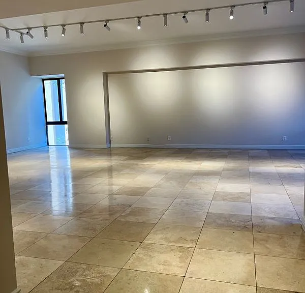 10445 Wilshire Blvd #305 — Photo 2