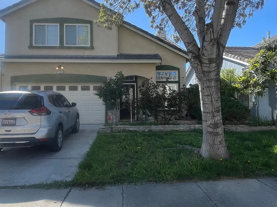 1350 Heatherfield Way