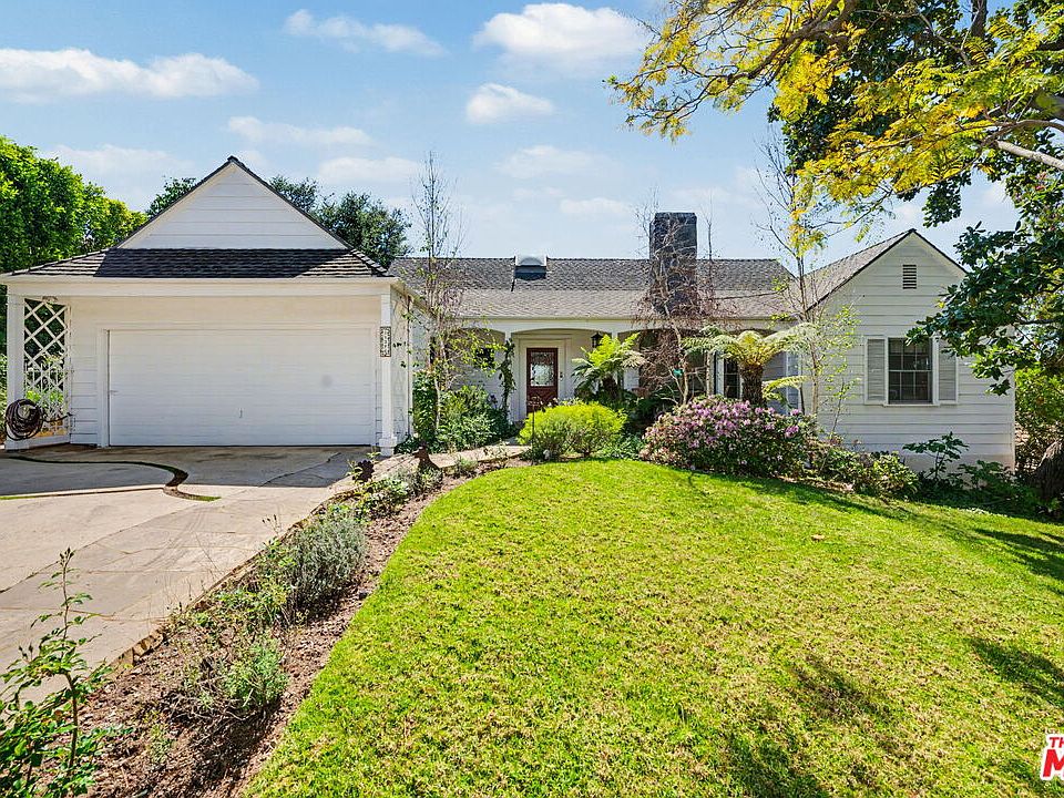 1st image of 11376 Thurston Pl
