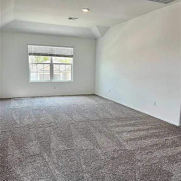 290 Silver Glen Dr — Photo 8