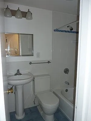 Rented by Chartwell Manhattan Realty | media 5