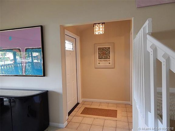 4th image of 453 SE 11th Ter