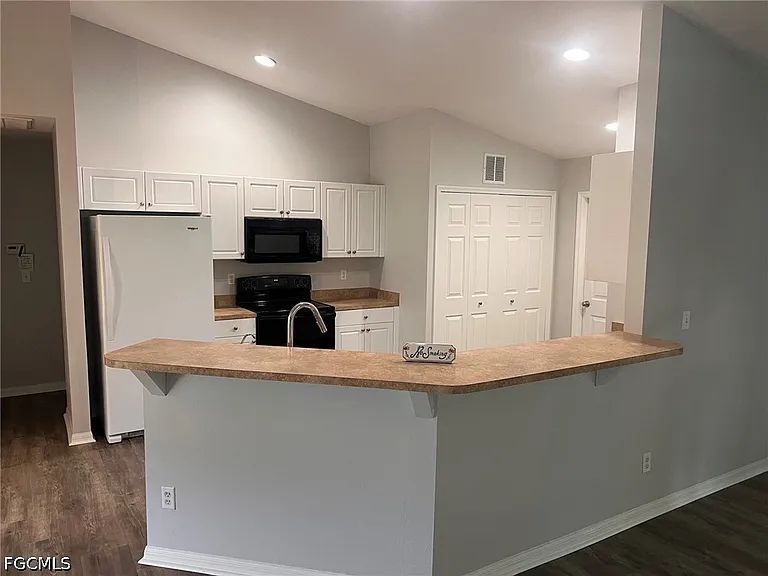 2329 NW 31st St — Photo 3