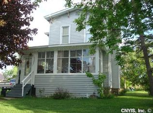 319 Lake St, Hammond, NY 13646