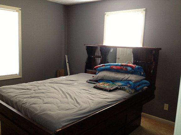 3rd image of 113 Eastland Ct