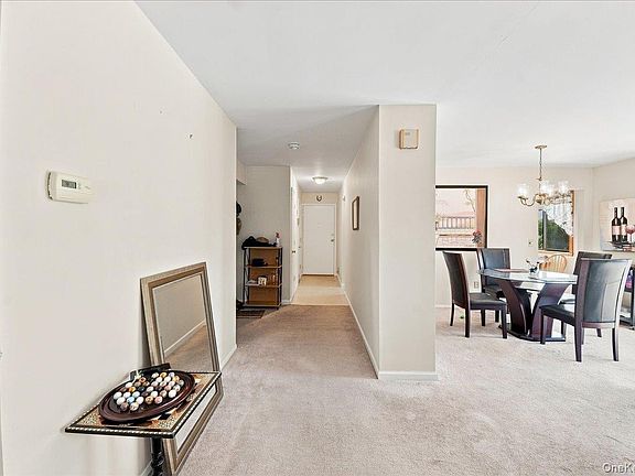 4th image of 50 Sycamore Drive #50