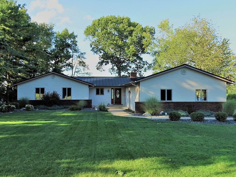 1st image of 24476 Butternut Dr