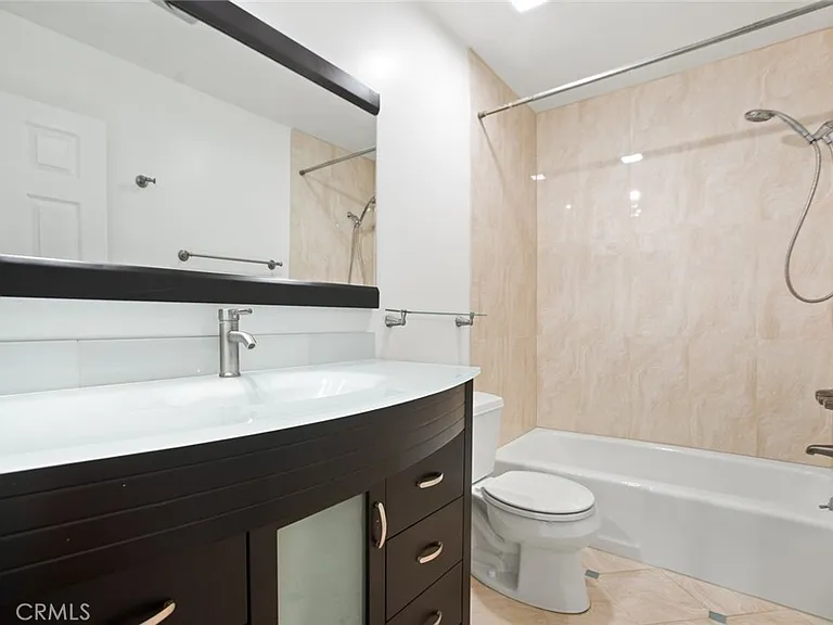 5340 Wilkinson Ave #6 — Photo 14