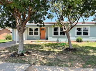 1117 S Virginia St, Crane, TX 79731
