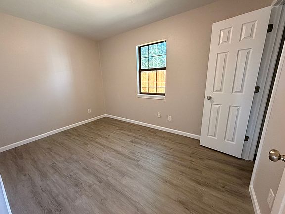 3rd image of 804 W 13th St APT A