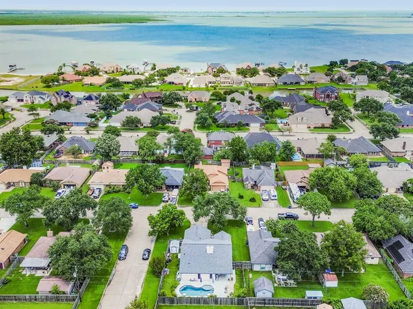 2525 40th Ave N, Texas City, TX 77590