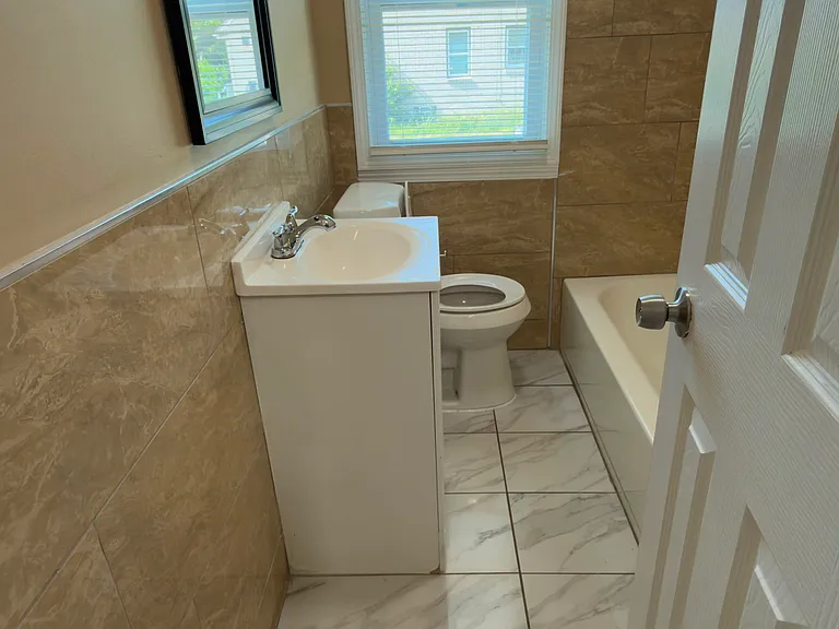 7531 Mackenzie St #7 — Photo 11
