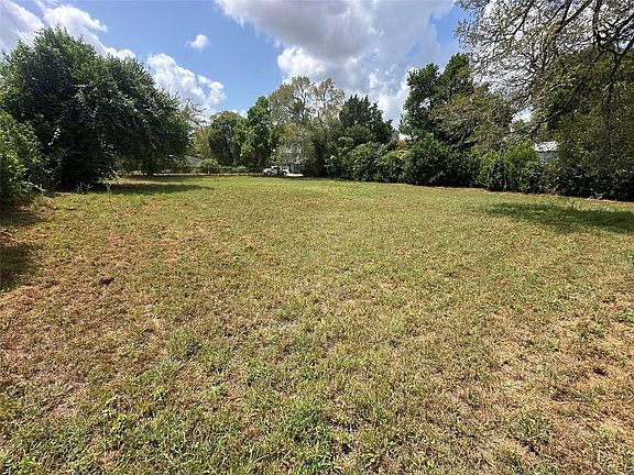 3rd image of 502 W Martin Luther King Blvd