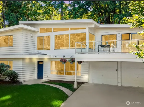 11301 Durland Place NE, Seattle, WA 98125