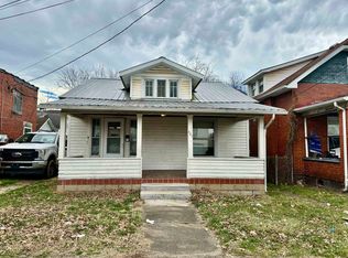 827 25th St, Huntington, WV 25703