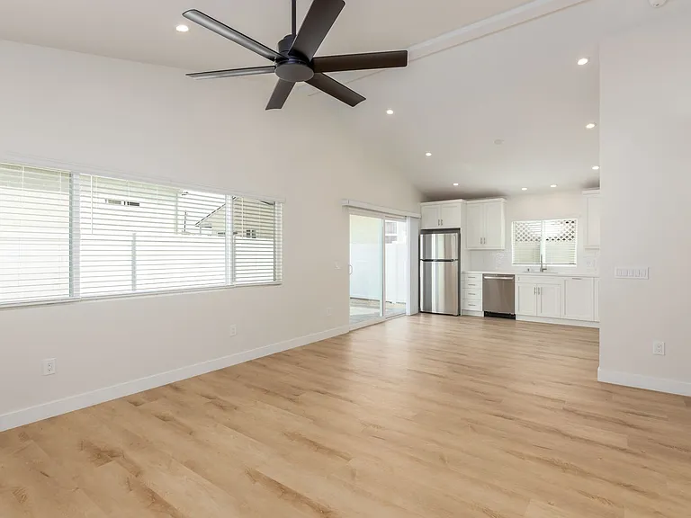 1619 S Ditmar St #2 — Photo 8