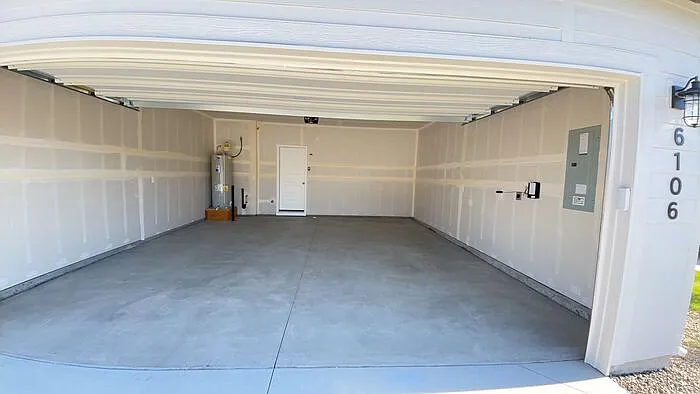 6125 N Tarako Ave — Photo 4