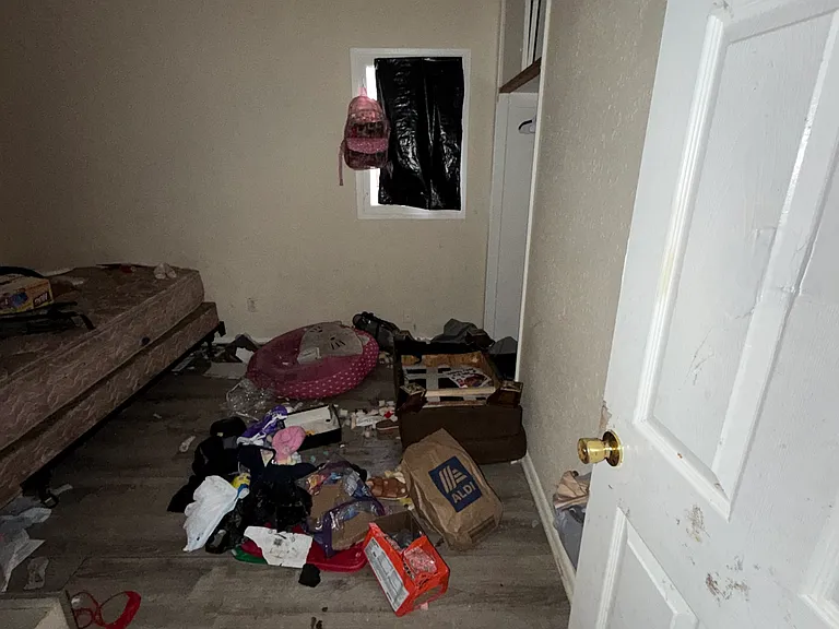 2 E Adams Dr — Photo 11
