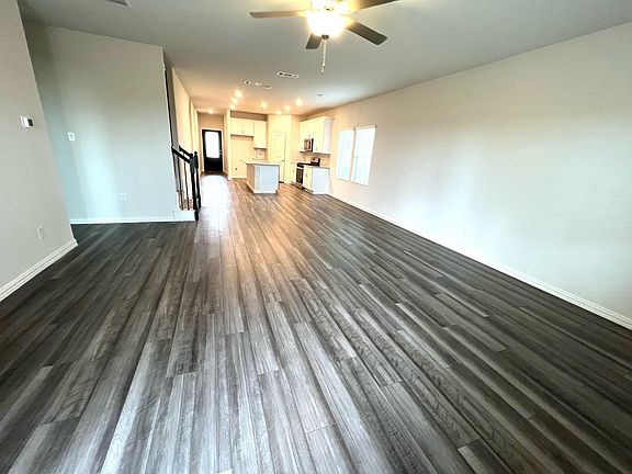 5th image of 5251 Amistad Dr