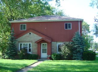 166 Parkview Dr, Northlake, IL 60164