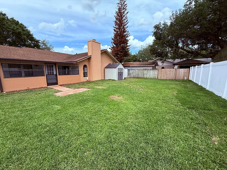 10114 Clairmel Ct — Photo 17
