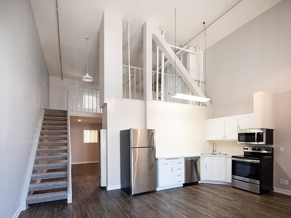 1st image of 302 Island Ave APT 202