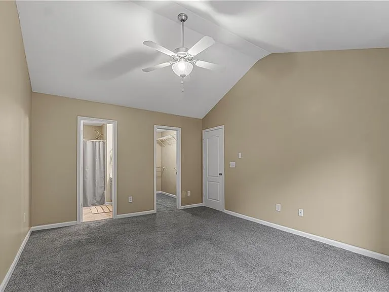 406 McAfee Ct NW #13 — Photo 15