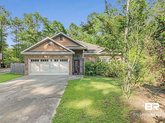 3rd image of 116 Pineview Cir