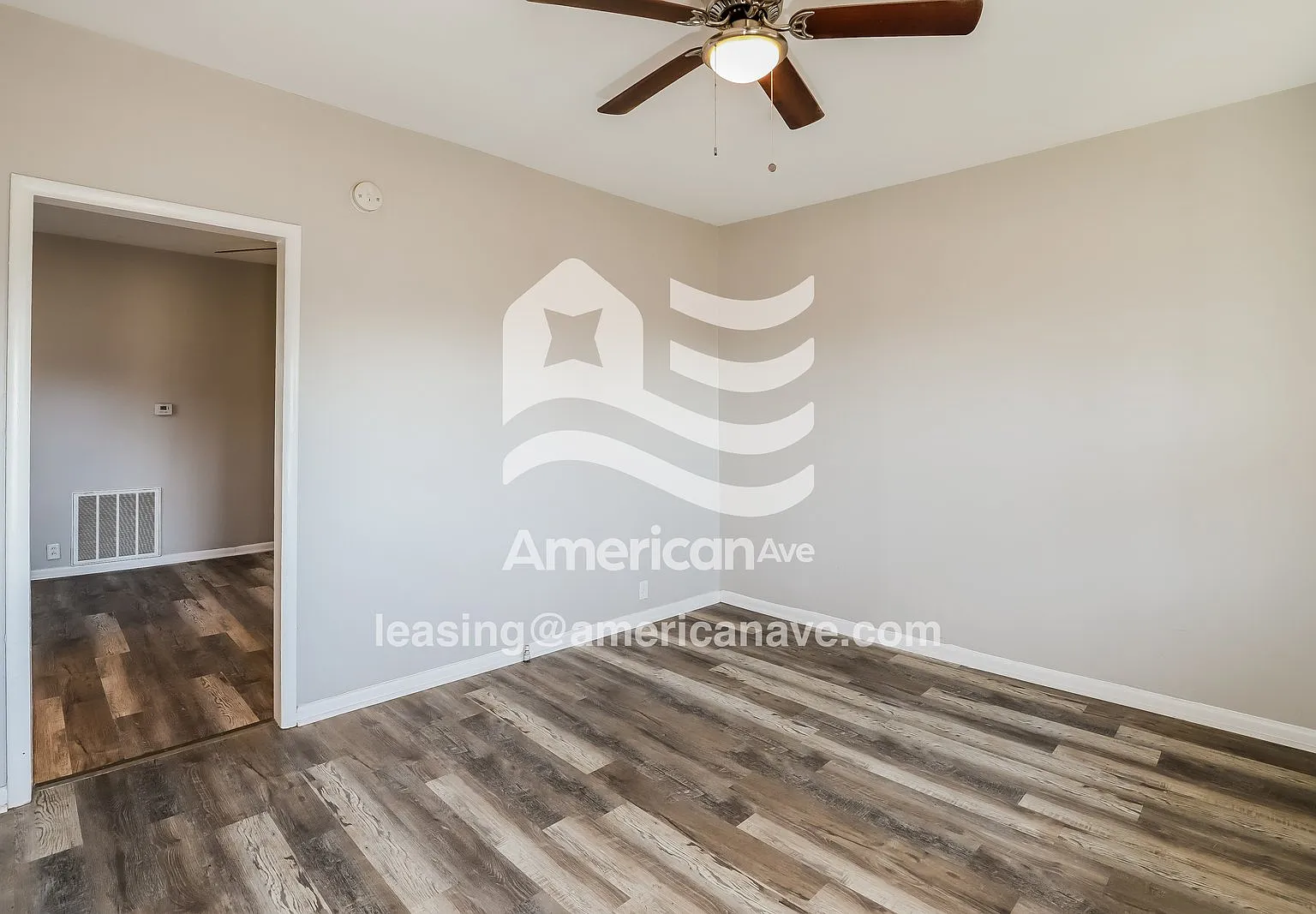 2 bed, 1.0 bath, 854 sqft, $1,037 — Photo 2