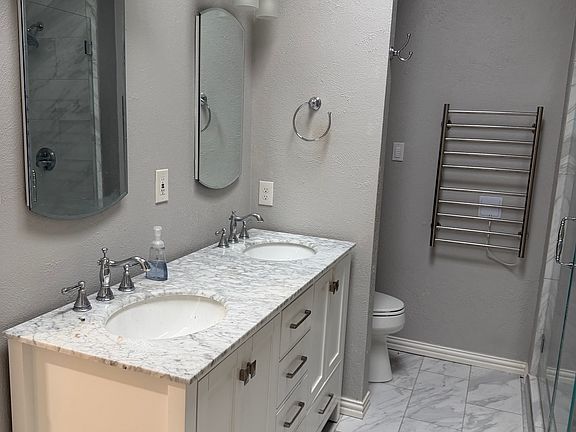 3rd image of 2525 Stanford Ct