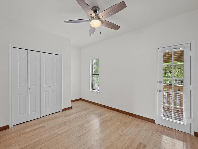 4401 Speedway St #114 — Photo 14