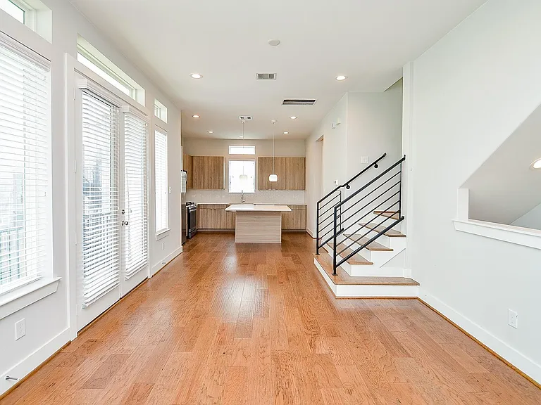 5903 Val Verde St #D — Photo 11
