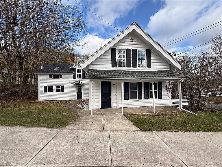 25 Pleasant St #2