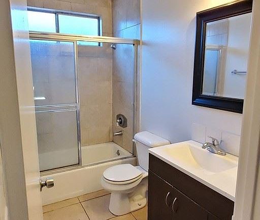 3rd image of 3629 Vinton Ave APT 2