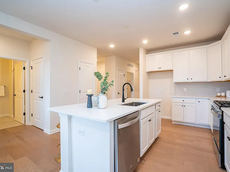 1 Culvert Dr #311 — Photo 11