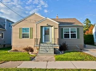 1034 27th St, Two Rivers, WI 54241