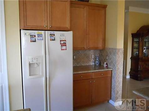 5th image of 408 NW Sheffield Cir