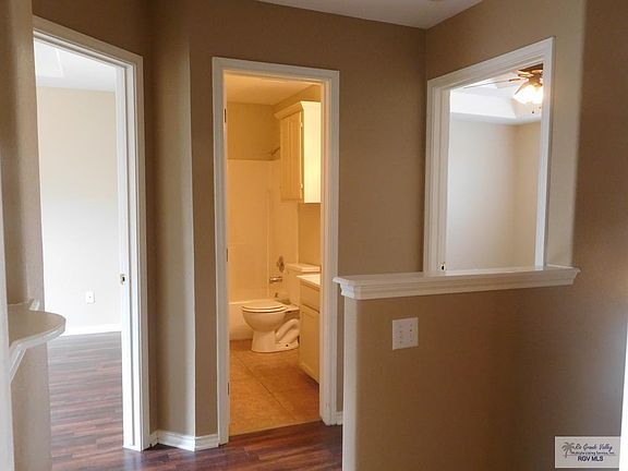 4th image of 238 Lime Dr #1