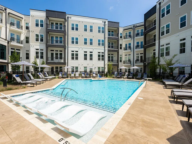 Solis Birkdale — Photo 12