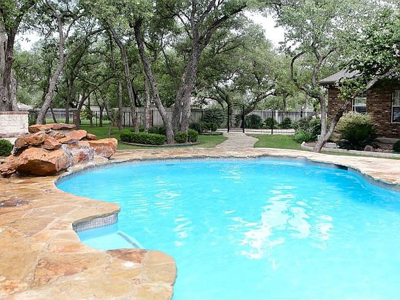 3rd image of 145 Texas Country Dr