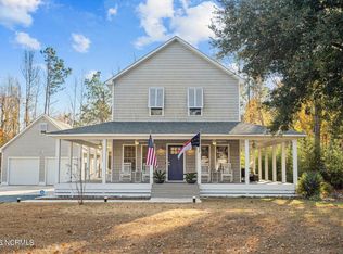 209 Sand Dollar Ln, Hampstead, NC 28443