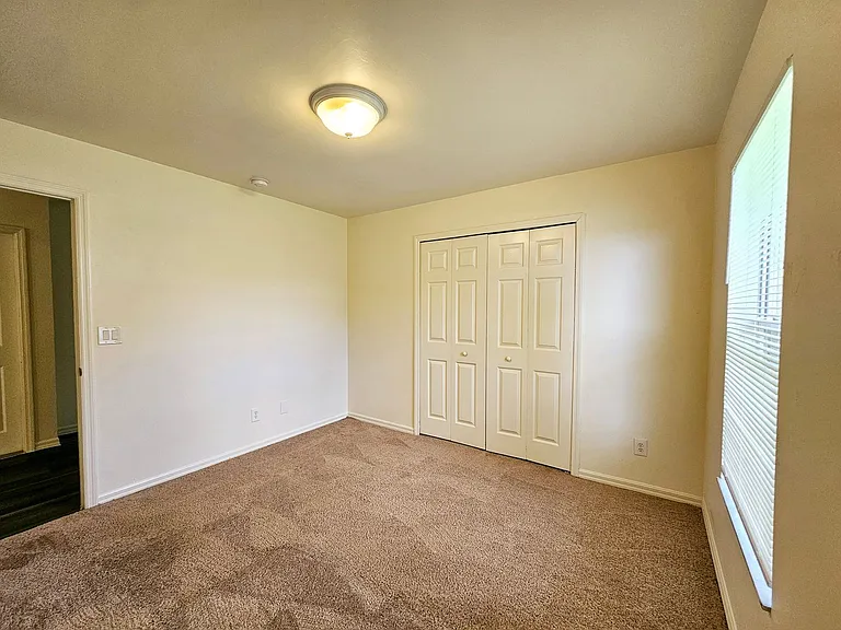 207 Hightower Ave S — Photo 12