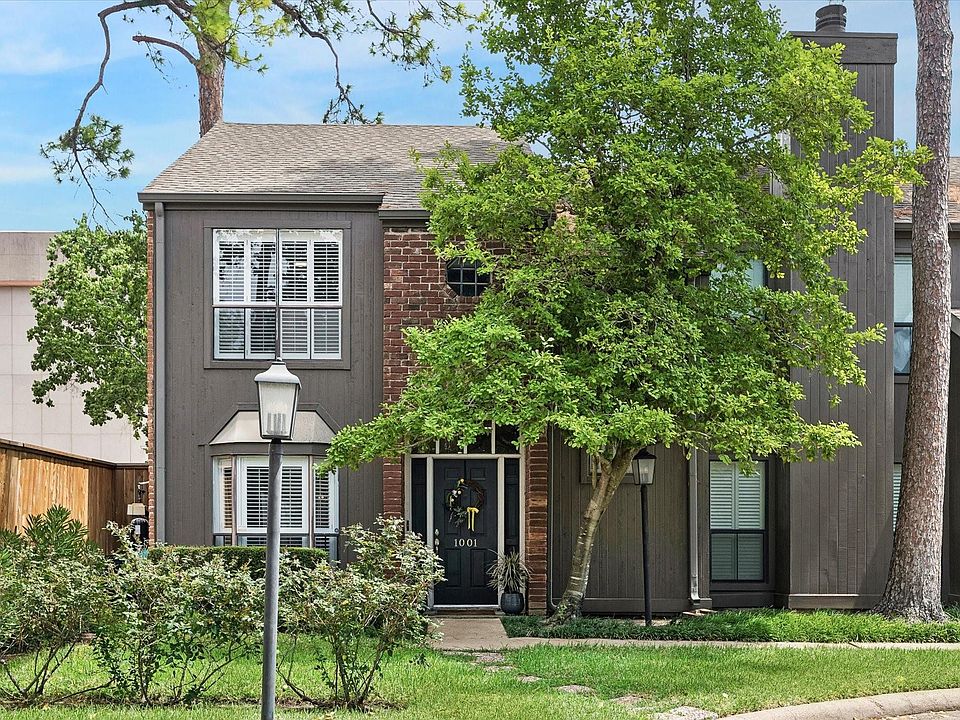 1st image of 701 Bering Dr APT 1001
