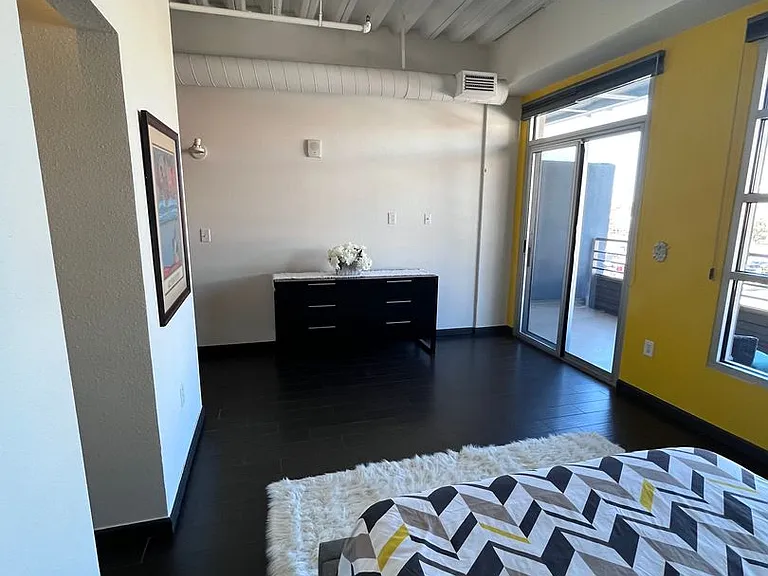 524 Central Ave SW #404 — Photo 12
