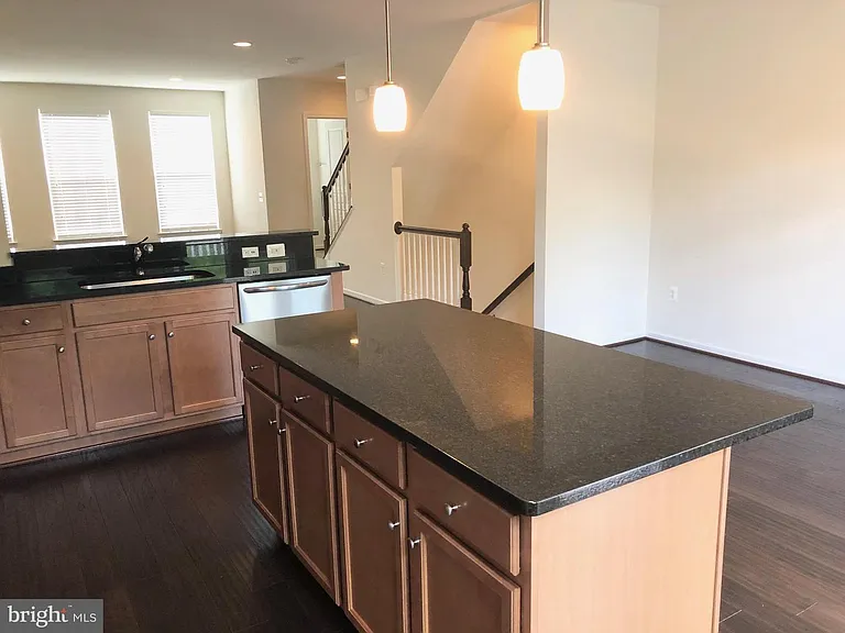 8323 Heritage Crossing Ct — Photo 7