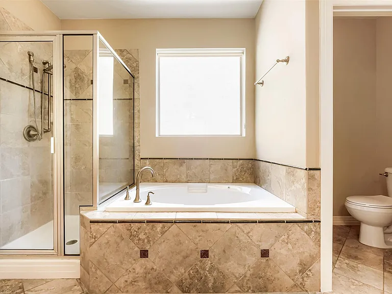 2506 Camden Park — Photo 18