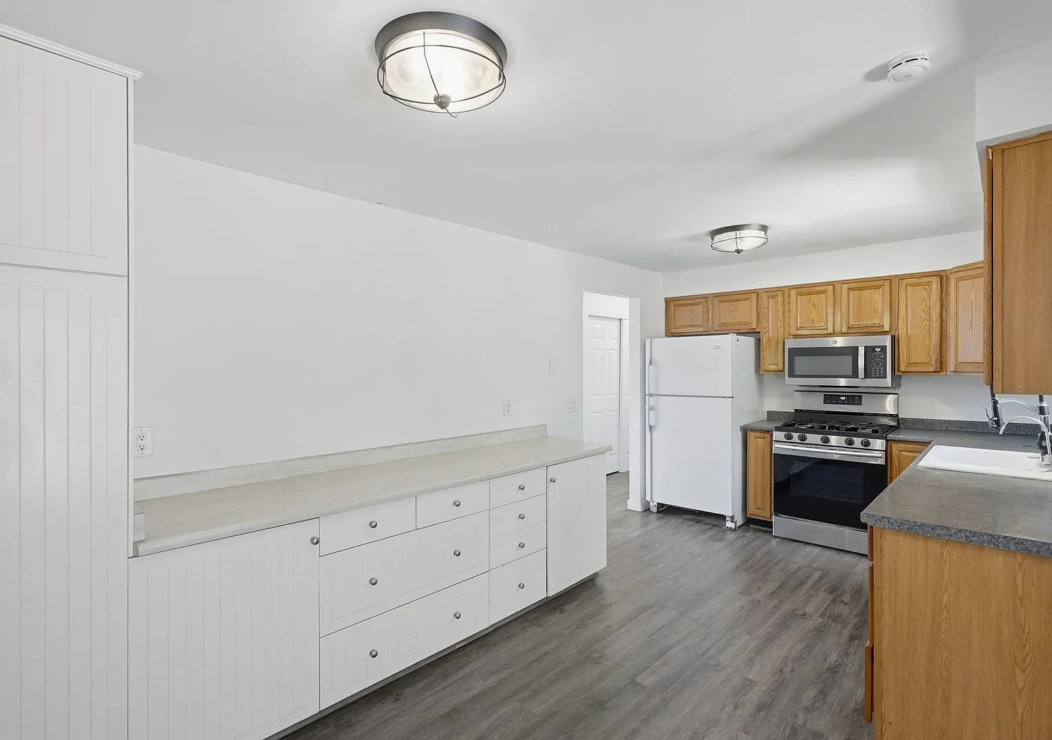 4 Bedroom 2 Bath West Jordan Home — Photo 2