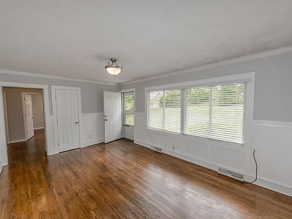 5th image of 1317 W Lynwood Cir