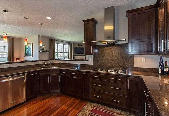 4th image of 7511 Blairmore Dr